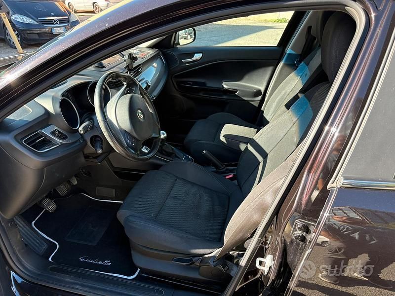 Usata Alfa Romeo Giulietta 105 CV (77 kW) 2012 Nero Berlina