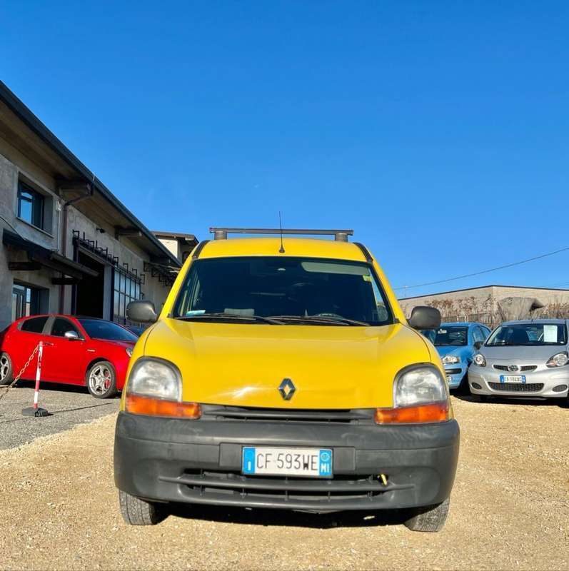Venduto Renault Kangoo 4p 1.2 Authent. - auto usate in vendita