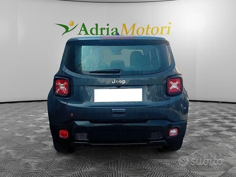Usata Jeep Renegade Limited 131 CV (96 kW) 2022 Grigio scuro SUV