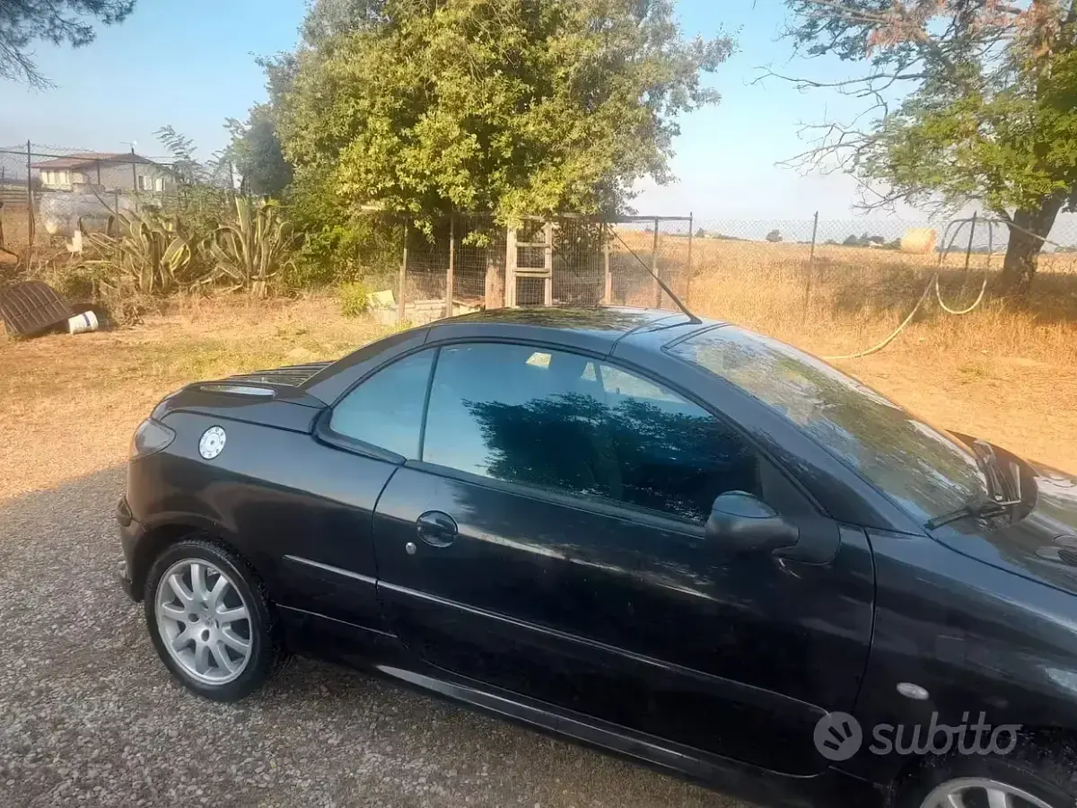 Usata Peugeot 206 CC 109 CV (80 kW) 2003 Cabrio
