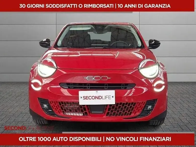 Usata Fiat 600 145 CV (106 kW) 2025 Rosso SUV