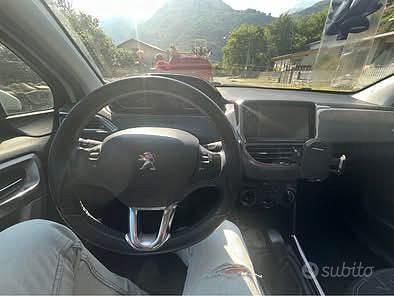 Usata Peugeot 2008 82 CV (60 kW) 2015 Bianco SUV