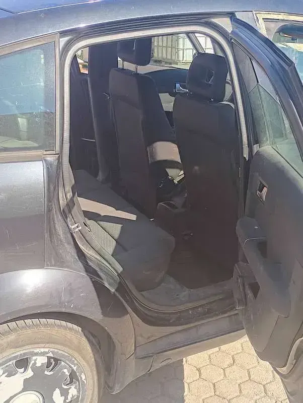 Usata Audi A2 Comfort 75 CV (55 kW) 2002 Nero Utilitaria