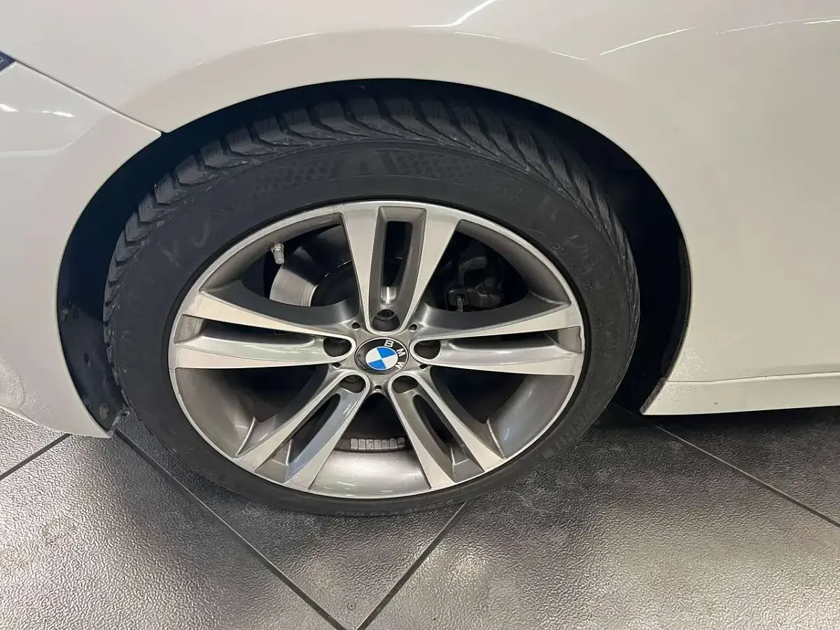 Usata BMW 318 143 CV (105 kW) 2015 Bianco Station wagon