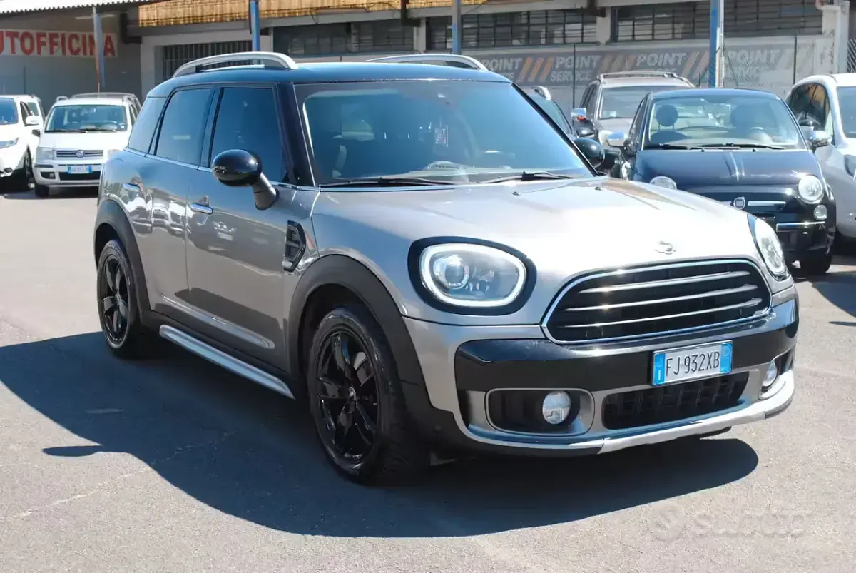Usata Mini Cooper D Countryman Hype 150 CV (110 kW) 2017 Grigio SUV