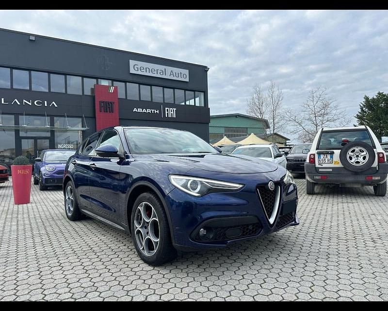 Usata Alfa Romeo Stelvio Executive 190 CV (139 kW) 2020 Blu SUV
