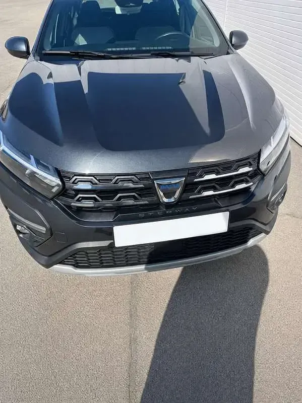 Usata Dacia Sandero Comfort 90 CV (66 kW) 2022 Grigio Berlina