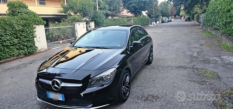 Usata Mercedes CLA200 Shooting Brake Premium 136 CV (100 kW) 2017 Nero Station wagon