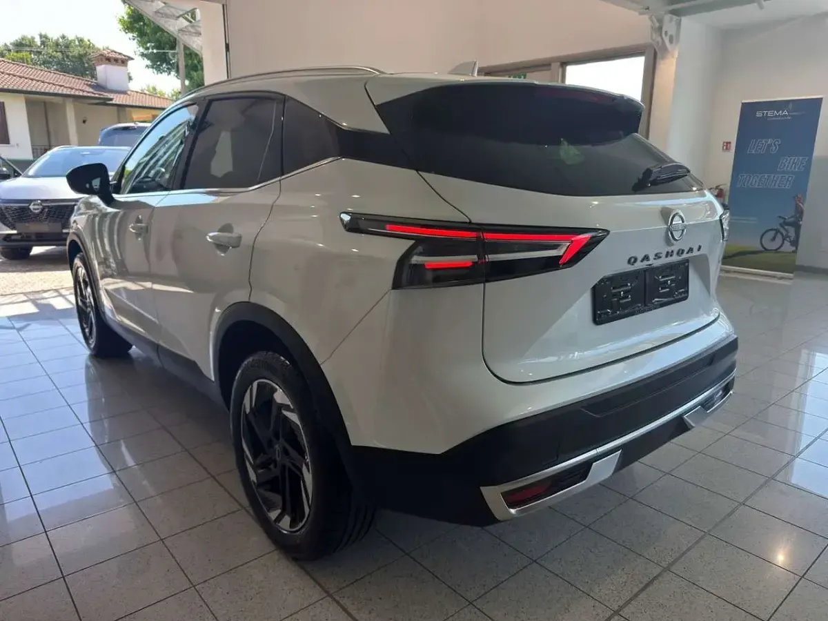 Nuova Nissan Qashqai 360º 158 CV (116 kW) 2026 Bianco SUV