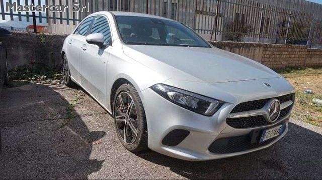 Usata Mercedes A180 116 CV (85 kW) 2020 Argento Berlina