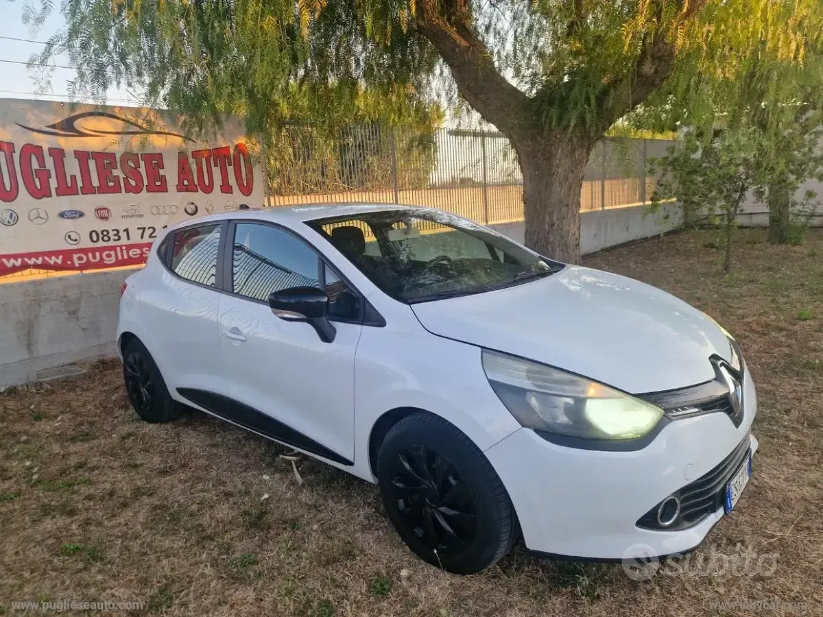 Usata Renault Clio IV 73 CV (53 kW) 2013 Bianco Berlina