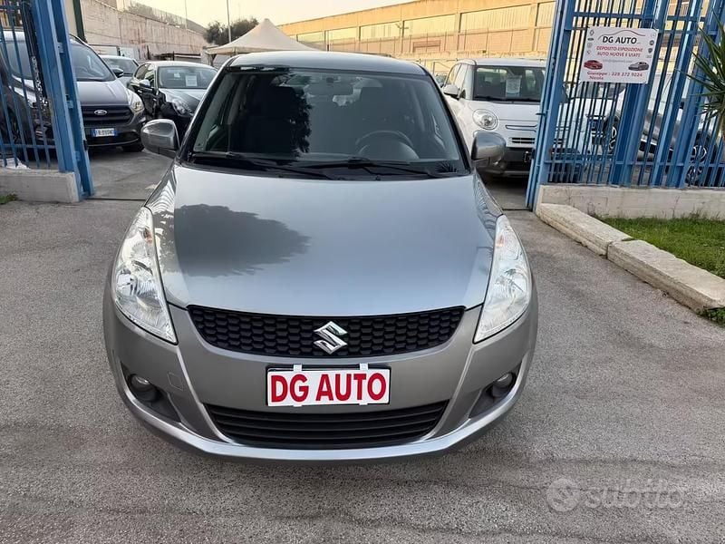 Usata Suzuki Swift 93 CV (68 kW) 2011 Grigio Utilitaria