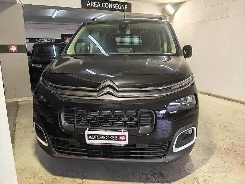 Usata Citroën Berlingo Feel 102 CV (75 kW) 2019 Nero Monovolume
