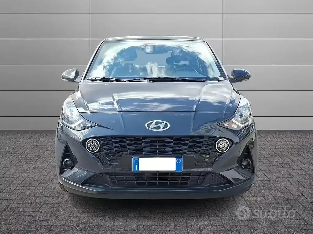 Usata Hyundai i10 67 CV (49 kW) 2023 Blu Utilitaria