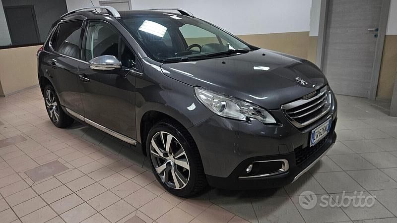 Usata Peugeot 2008 Allure 92 CV (67 kW) 2014 Grigio SUV