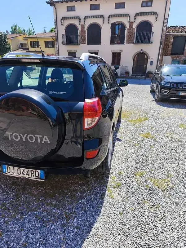 Usata Toyota RAV4 136 CV (100 kW) 2007 SUV