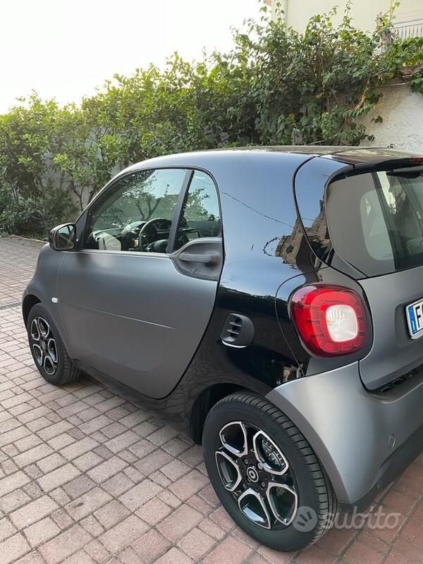 Usata Smart ForTwo Coupé Prime 71 CV (52 kW) 2017 Grigio Coupé