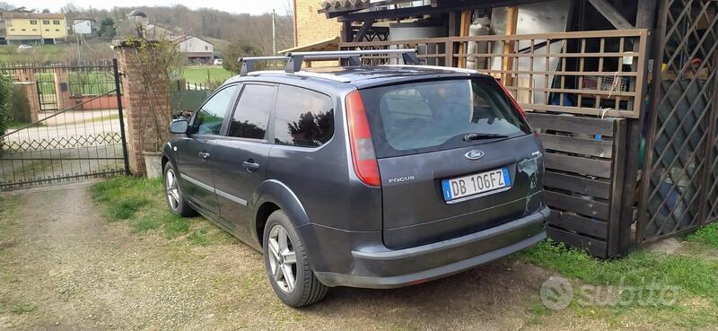 Usato 2006 Ford Focus 1.8 Diesel 115 CV (1.200 €)