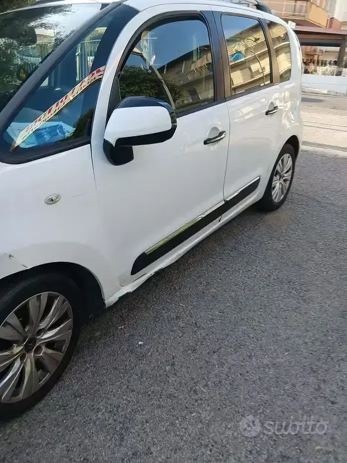 Usata Citroën C3 Picasso 92 CV (67 kW) 2013 Bianco Monovolume