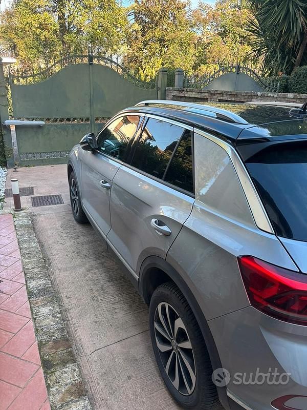 Usata VW T-Roc Style 2024 Grigio SUV
