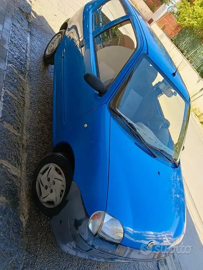 Usata Fiat 600 54 CV (39 kW) 2005 Blu Utilitaria