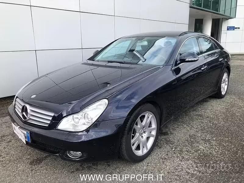 Usata Mercedes CLS350 272 CV (200 kW) 2005 Blu Coupé