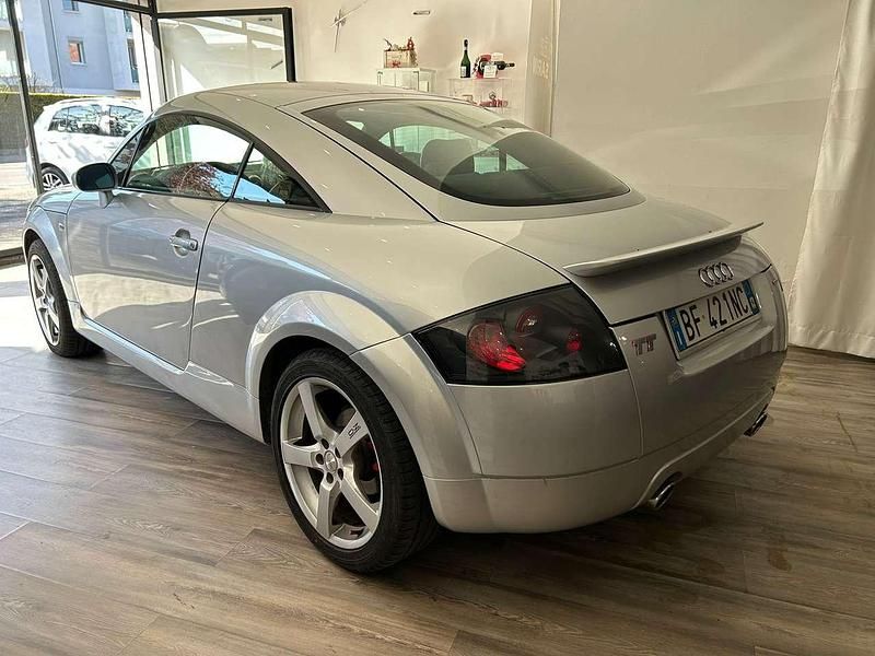 Usata Audi TT 224 CV (164 kW) 1999 Argento Coupé