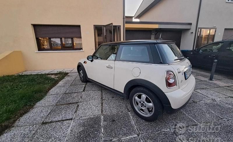 Usata Mini Cooper 110 CV (80 kW) 2012 Utilitaria