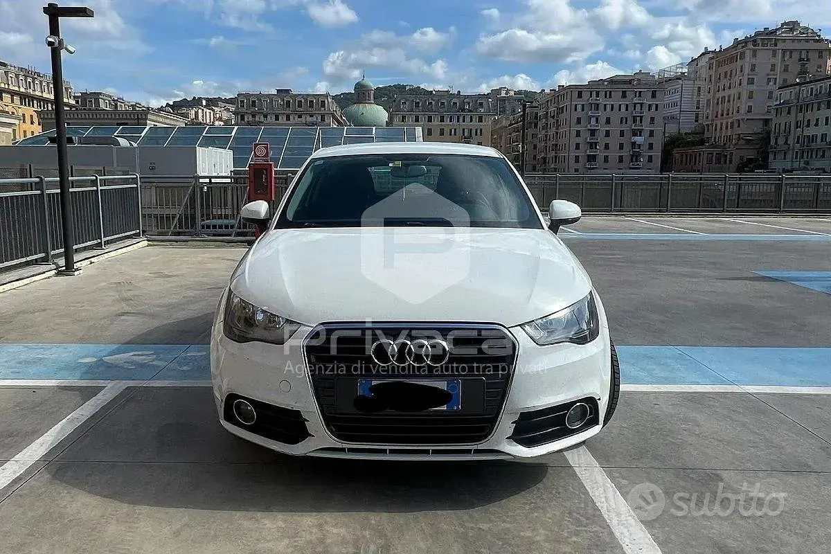 Usata Audi A1 Ambition 105 CV (77 kW) 2011 Bianco Utilitaria