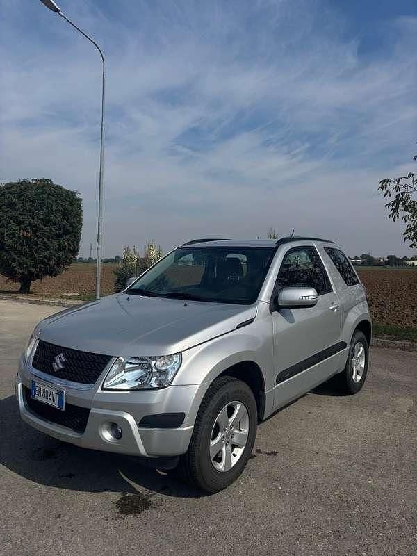 Usata Suzuki Grand Vitara 106 CV (77 kW) 2011 SUV