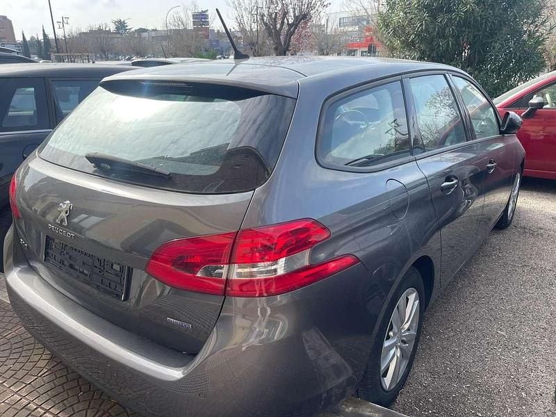 Usata Peugeot 308 SW Allure 120 CV (88 kW) 2016 Other Station wagon