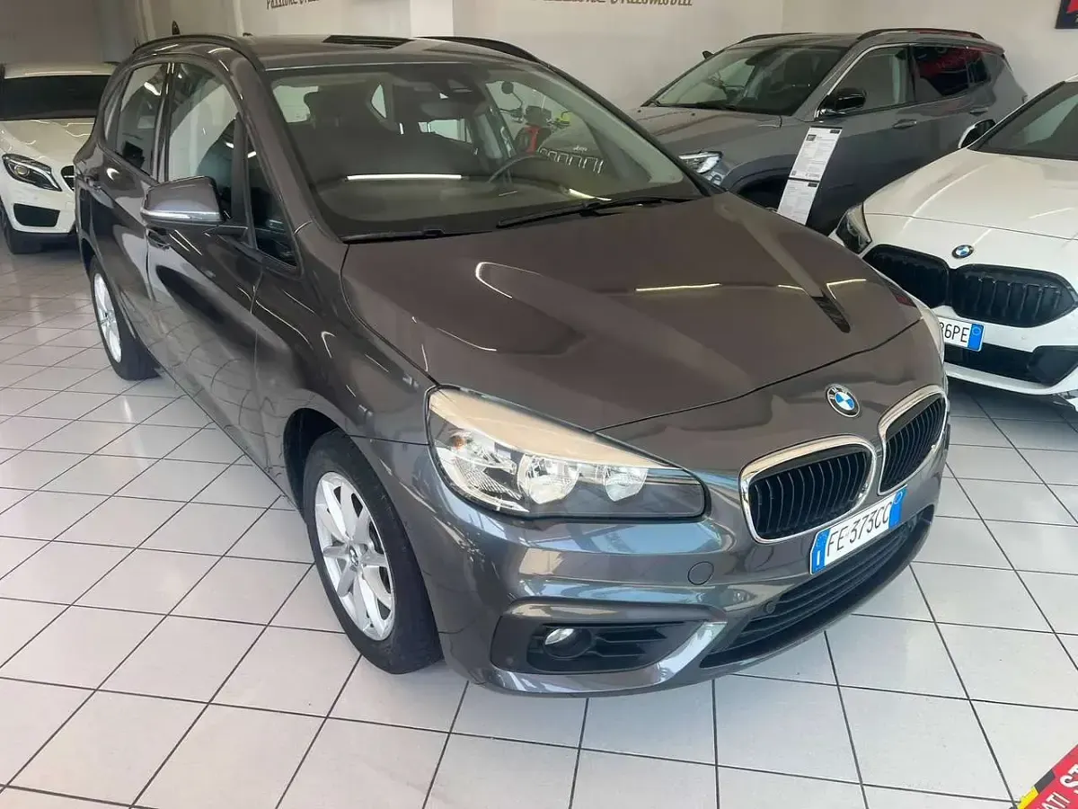 Usata BMW 216 Active Tourer Advantage 102 CV (75 kW) 2016 Grigio Monovolume