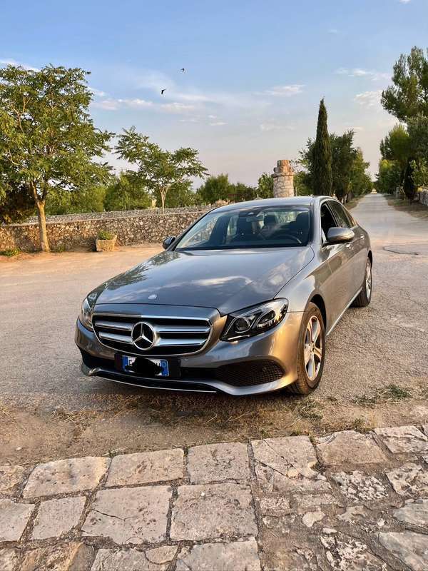 Usato 2017 Mercedes E220 2.0 Diesel 194 CV (25.000 €)