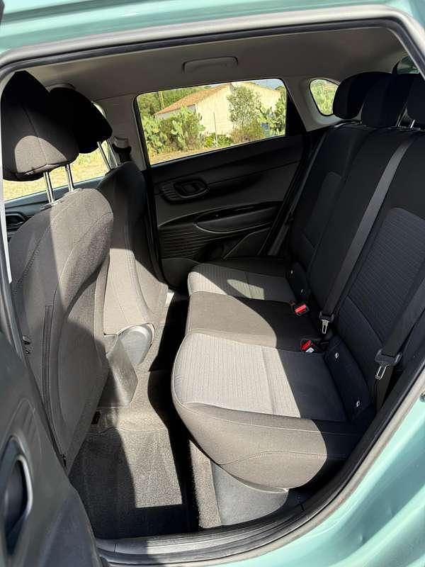 Usata Hyundai i20 84 CV (61 kW) 2023 Verde Utilitaria