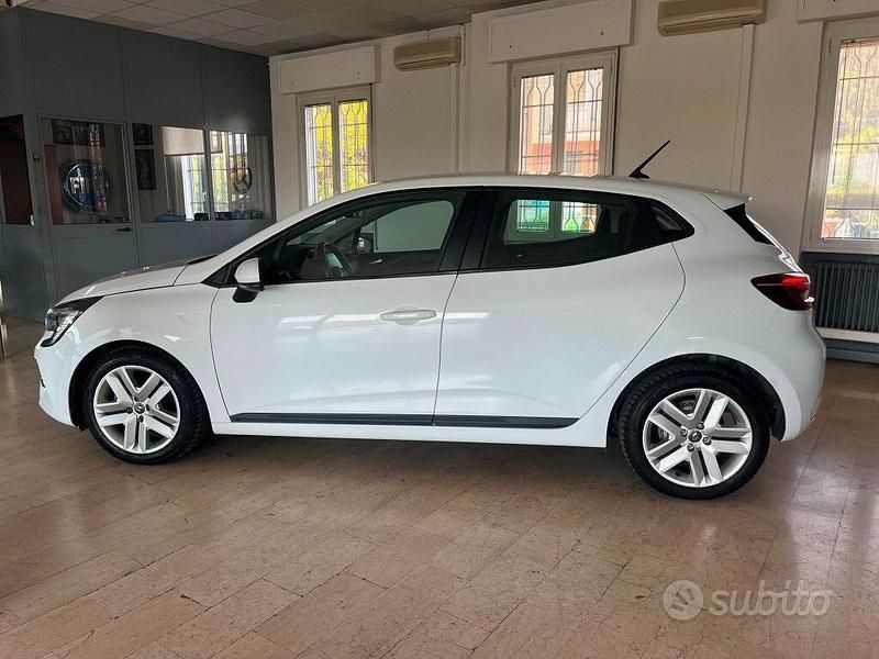 Usata Renault Clio V Business 101 CV (74 kW) 2022 Bianco Berlina