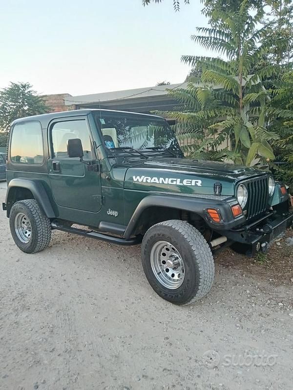 Usata Jeep Wrangler 1999 Verde SUV