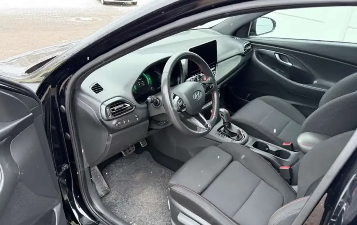 Usata Hyundai i30 N Line 160 CV (117 kW) 2021 Nero metallizzato Berlina