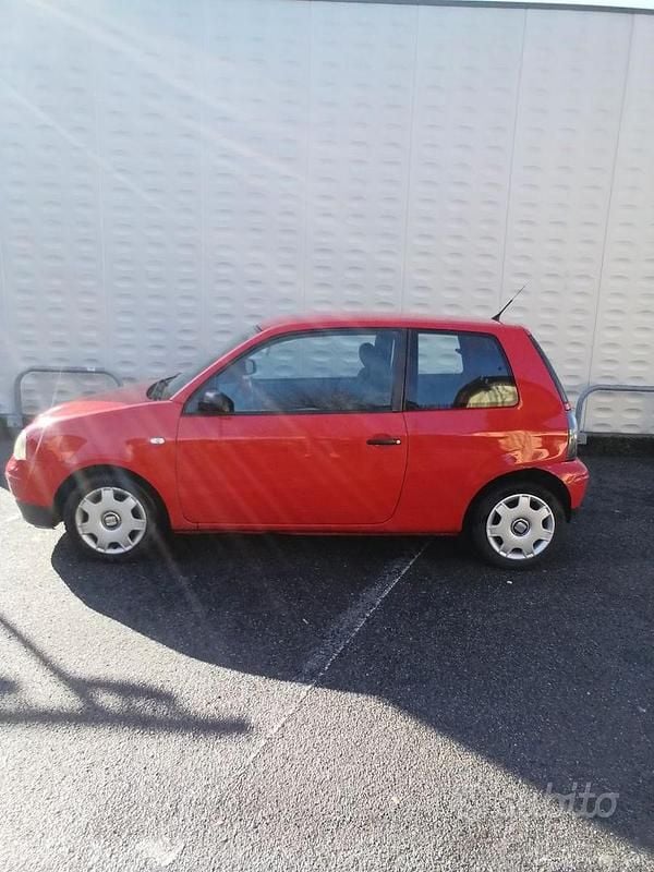 Usata Seat Arosa 50 CV (36 kW) 2003 Rosso Utilitaria