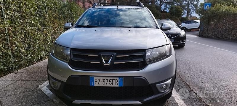 Begagnad Dacia Sandero 75 HK (55 kW) 2015 Grå Sedan
