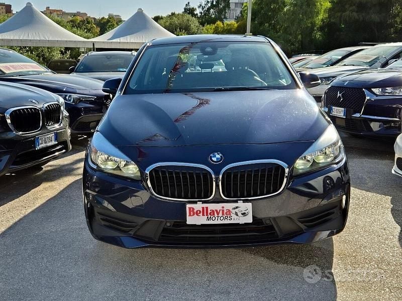 Usata BMW 216 Active Tourer Advantage 116 CV (85 kW) 2020 Blu Monovolume