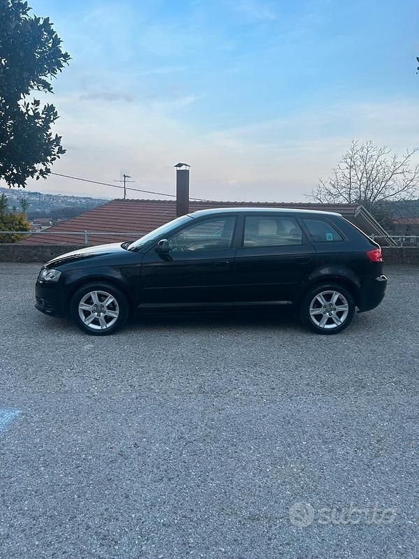 Usata Audi A3 105 CV (77 kW) 2009 Nero Utilitaria
