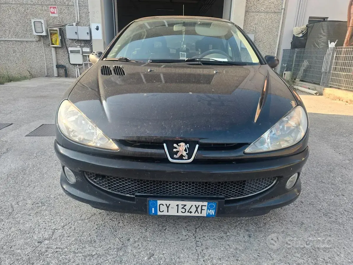 Usata Peugeot 206 109 CV (80 kW) 2006 Nero Berlina