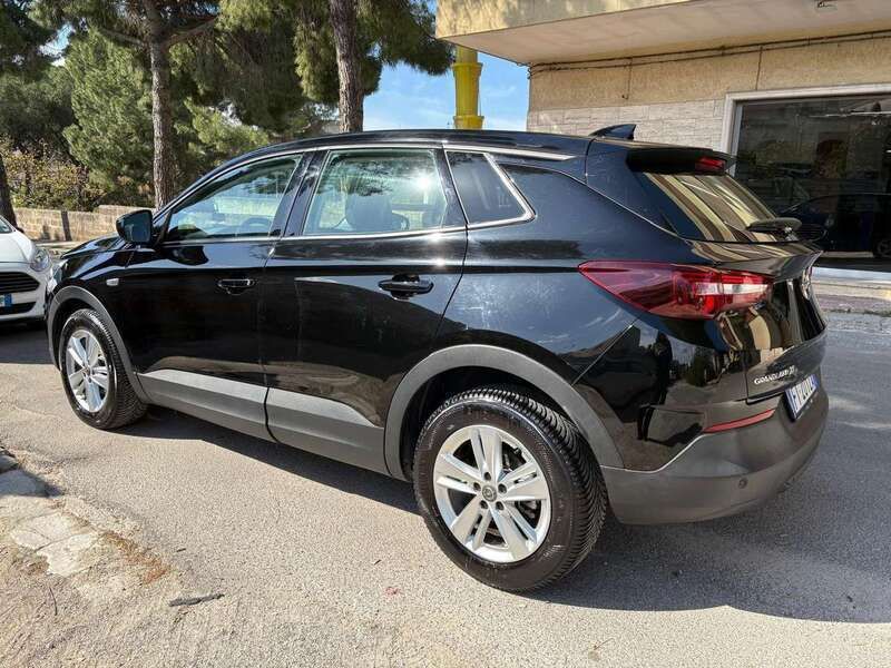 Usata Opel Grandland X Business 131 CV (96 kW) 2019 Nero SUV