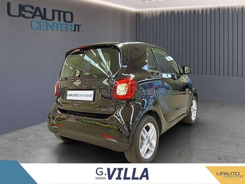 Usata Smart ForTwo Coupé Pure 60 kW (82 CV) 2020 Nero Utilitaria