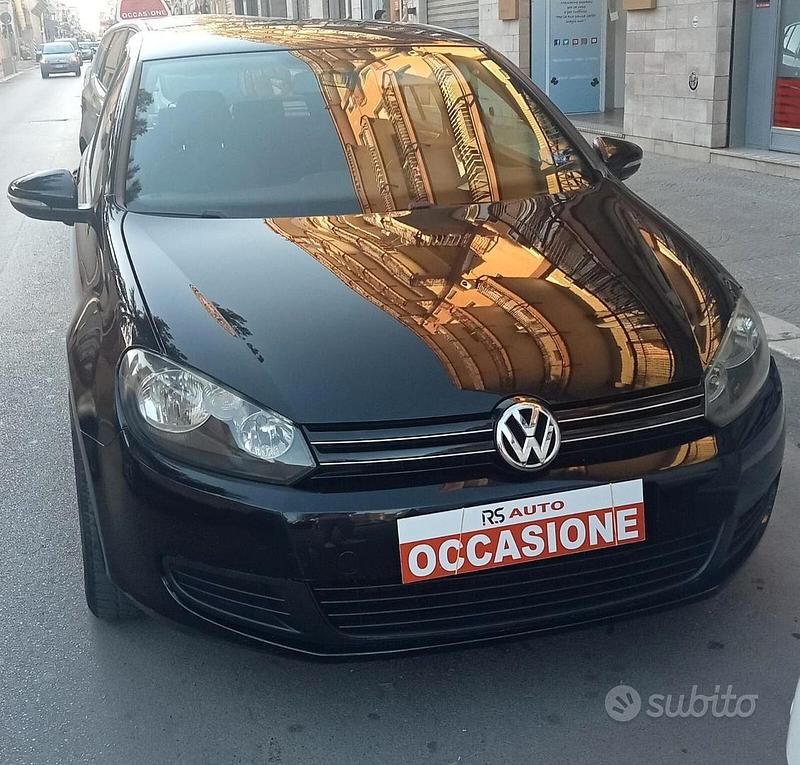 Usata VW Golf VI Comfortline 105 CV (77 kW) 2011 Nero Utilitaria