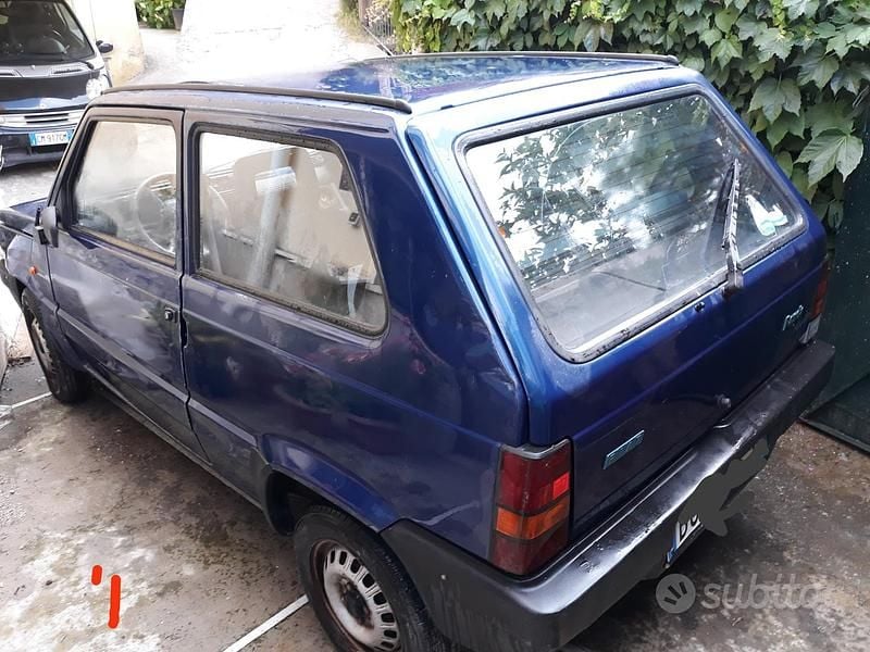 Blu Usata 1999 Fiat Panda Due volumi | 1600 € (Super prezzo) - Immagine 1/4