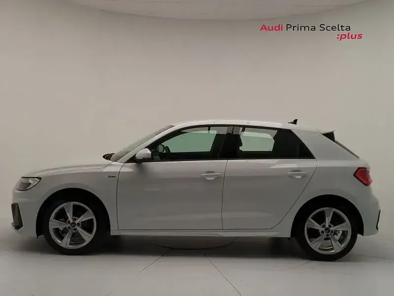 Usado Audi A1 116 CV (85 kW) 2025 Blanco SUV