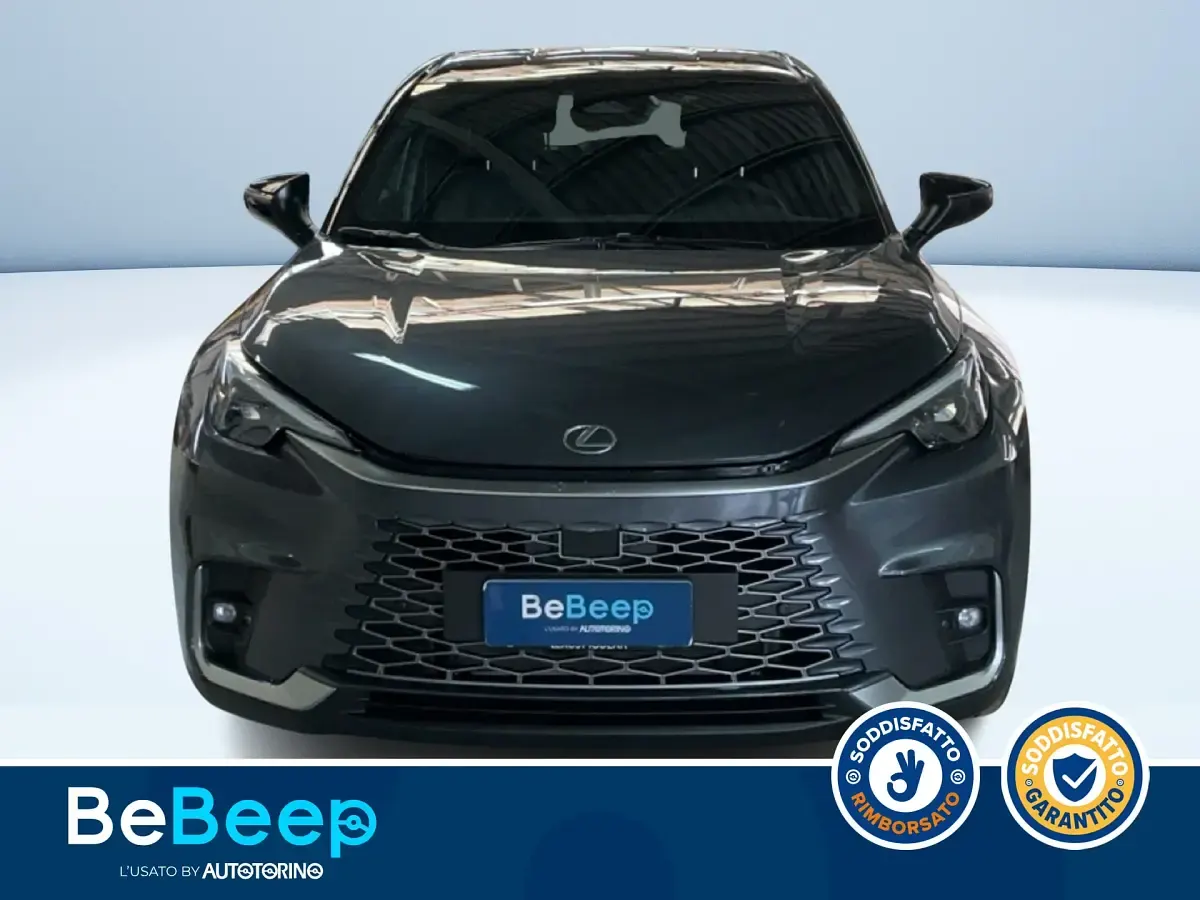 Usata Lexus LBX 136 CV (100 kW) 2025 Grigio metallizzato SUV