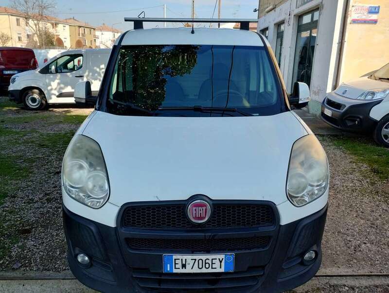 Usato 2014 Fiat Doblò 1.4 CNG_Hybrid 120 CV (4.000 €)