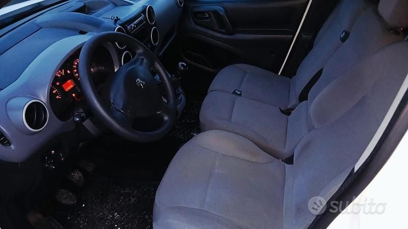 Usata Peugeot Partner 2015 Bianco Monovolume